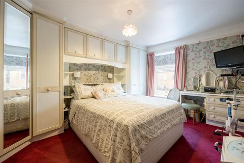 3 bedroom terraced house for sale, High Street, Deddington, Banbury
