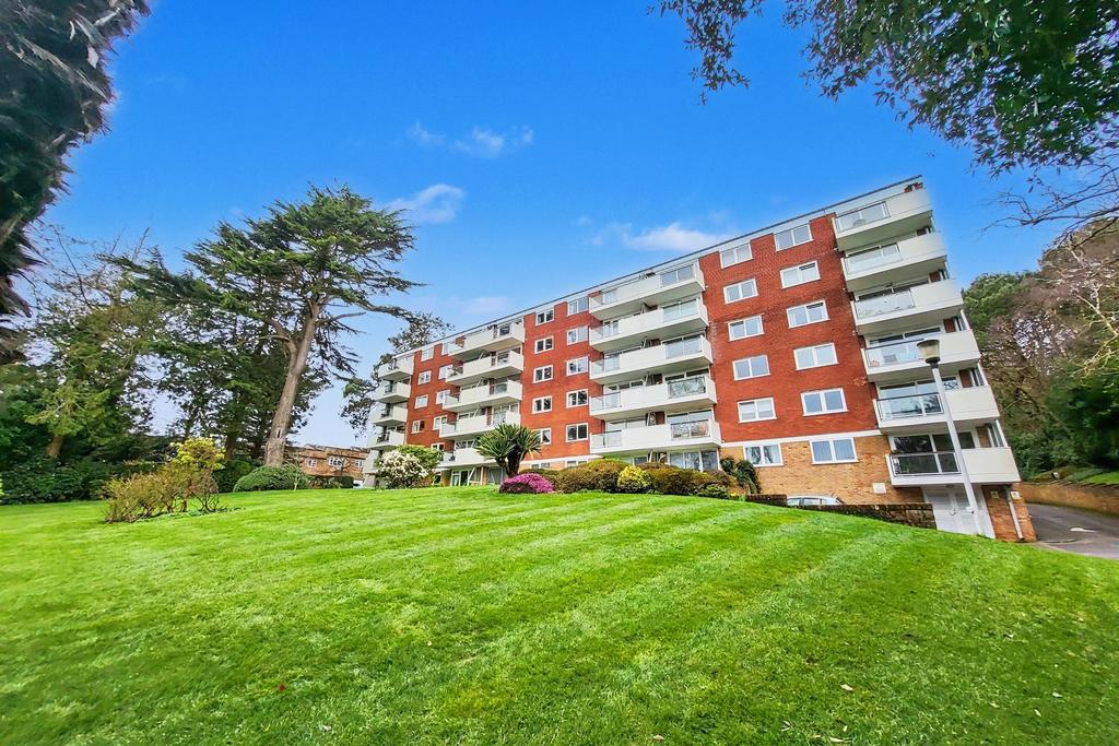 Apartment in Bournemouth