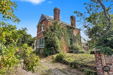 3 bedroom detached house for sale, Didley, Wormbridge, Hereford, HR2