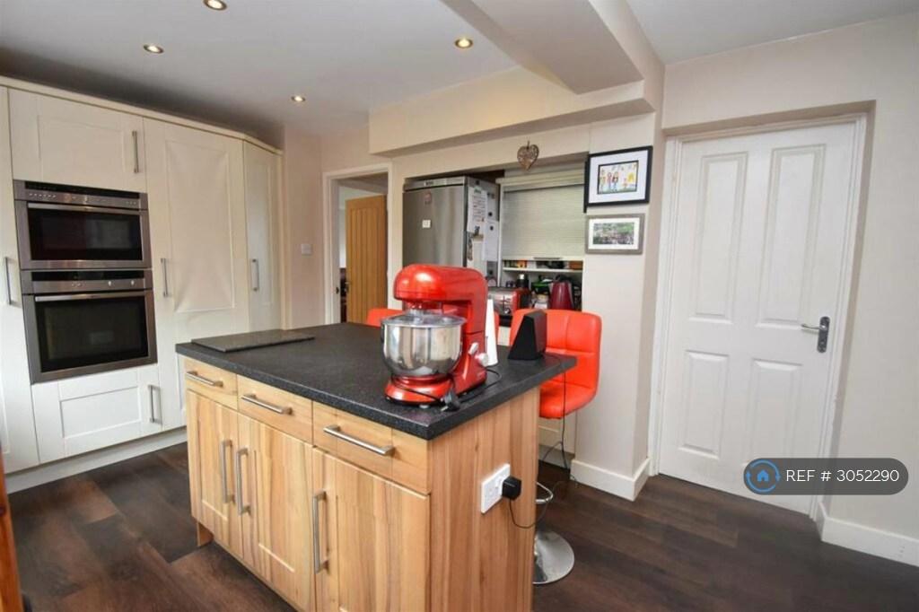 House in York - View 5