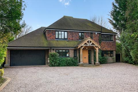 5 bedroom detached house for sale, Cobham Road, Fetcham, Surrey KT22