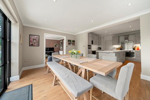 5 bedroom detached house for sale, Cobham Road, Fetcham, Surrey KT22