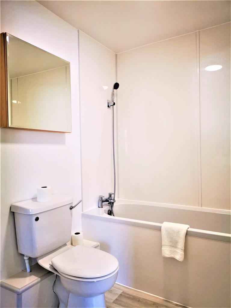 Apartment in Brighton - View 3