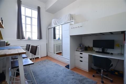 1 bedroom apartment to rent, Dalston Lane, London, E8