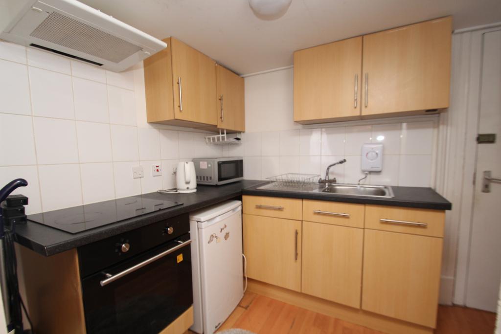 Apartment in Glasgow - View 3