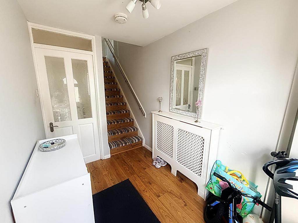 House in Newcastle Upon Tyne - More