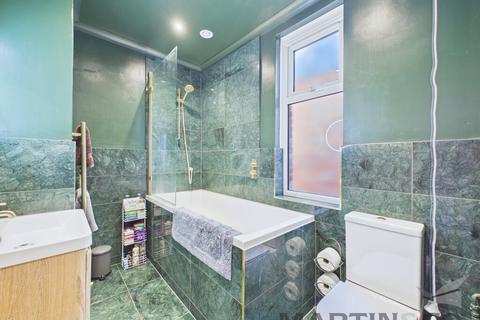 3 bedroom terraced house for sale, Milton Road, Southsea