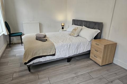 1 bed room for rent in Grasmere Road, Blackpool FY1