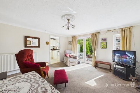 2 bedroom terraced bungalow for sale, Warwick Way, Ashby-de-la-Zouch