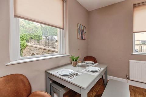 2 bedroom flat for sale, Upper East Hayes, Bath