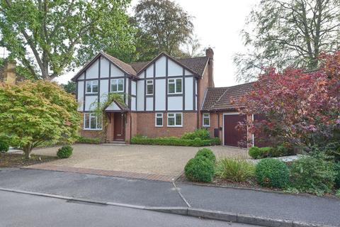 4 bedroom detached house for sale, Howard Drive, Farnborough GU14