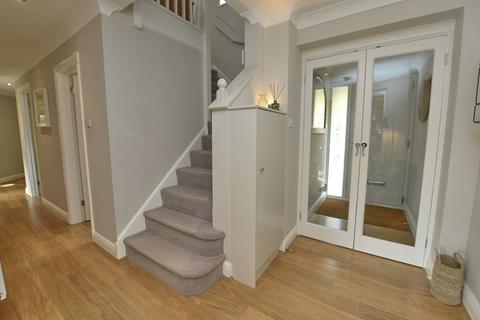 4 bedroom detached house for sale, Howard Drive, Farnborough GU14