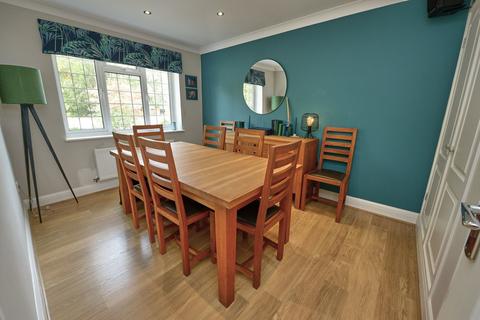4 bedroom detached house for sale, Howard Drive, Farnborough GU14