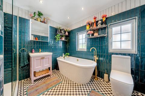4 bedroom detached house for sale, Exford Road, Lee, London, SE12