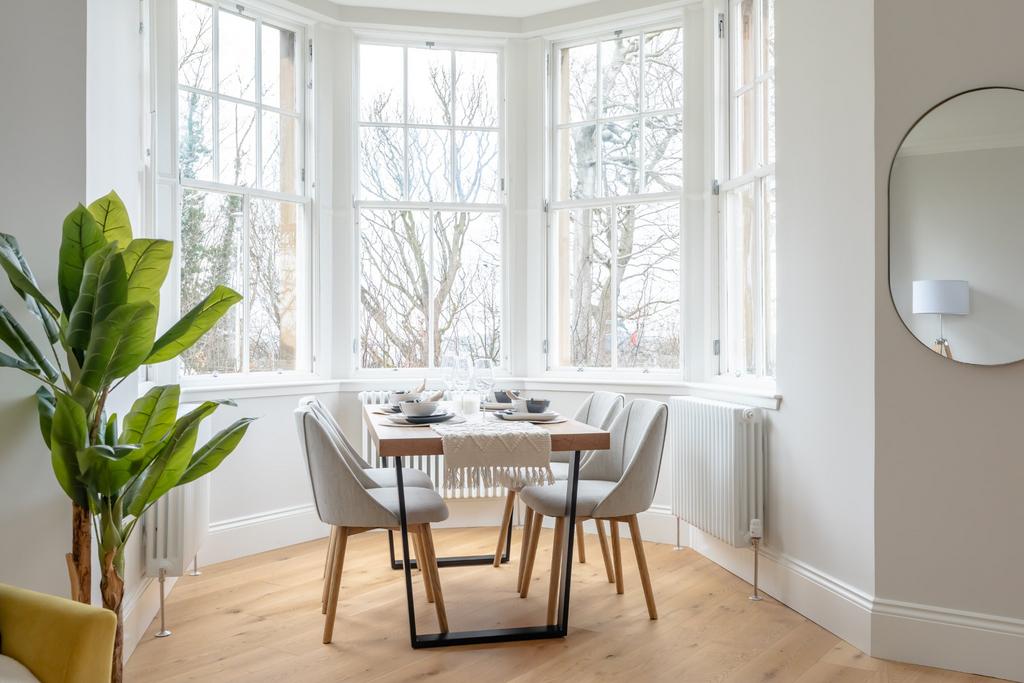 Apartment in Edinburgh - More