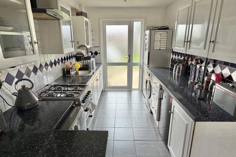 3 bedroom terraced house for sale, Pembury Croft, Kingstanding, Birmingham B44 0QX
