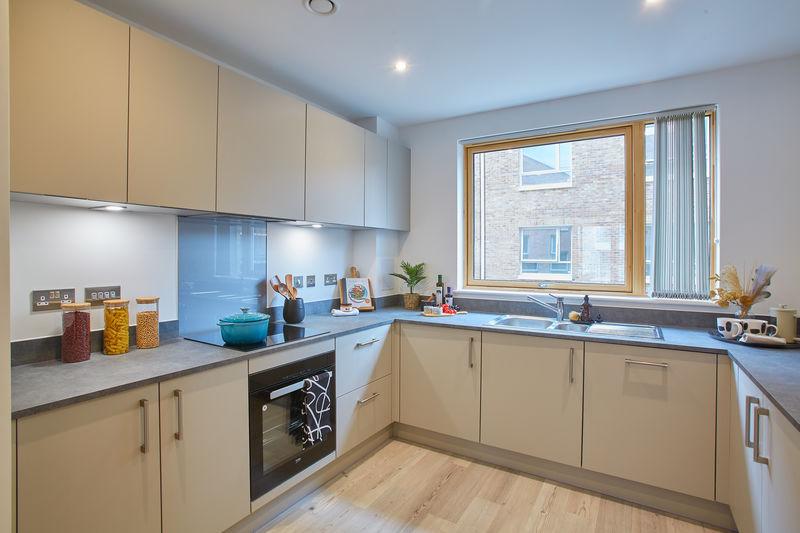 Apartment in Barking - View 4