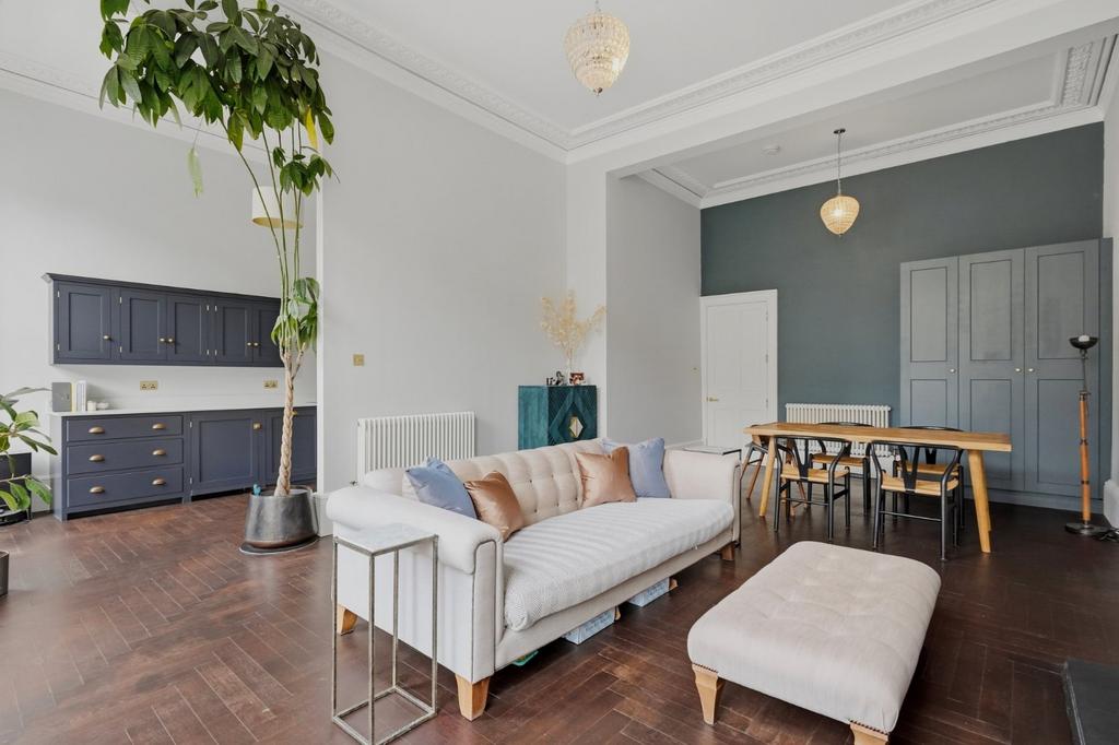Apartment in Edinburgh - View 3