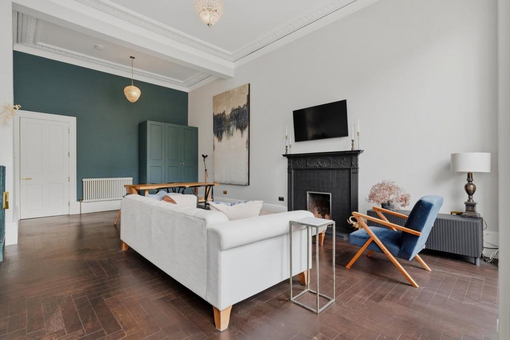 Apartment in Edinburgh - View 5