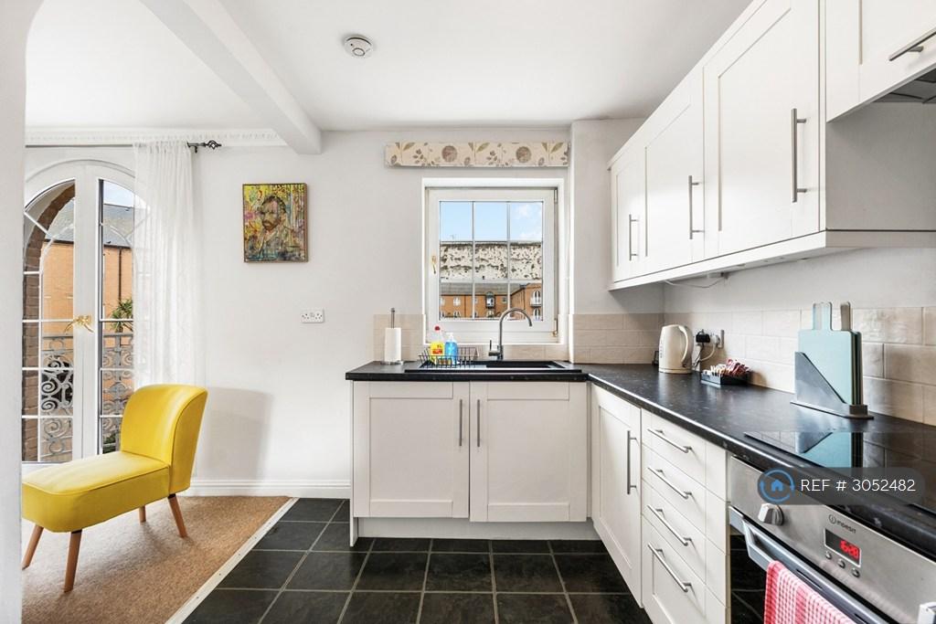 Apartment in Brighton - View 3