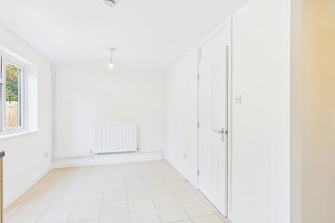 4 bedroom link detached house to rent, Smallwood, Peterborough, Cambridgeshire, PE3