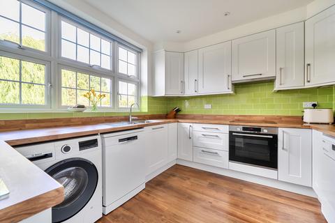 3 bedroom terraced house for sale, Gilbert Road, Pinner