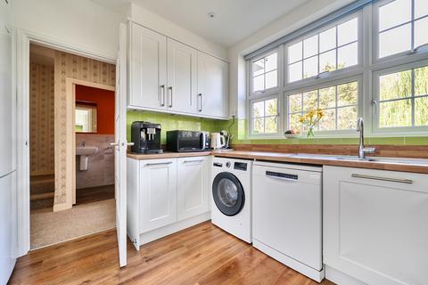 3 bedroom terraced house for sale, Gilbert Road, Pinner