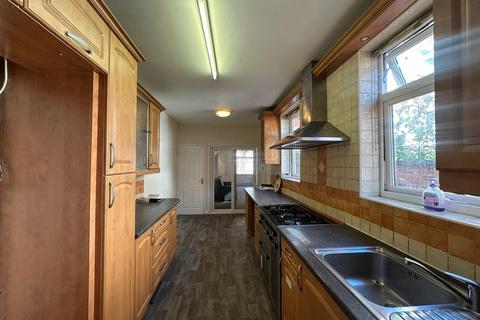 3 bedroom terraced house to rent, Darley Street, Leicester LE2