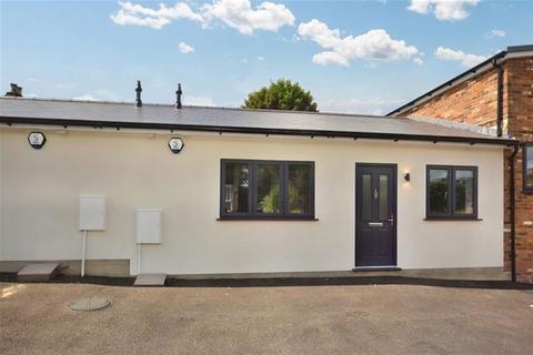 2 bedroom bungalow to rent, Fensome Close, Hemel Hempstead