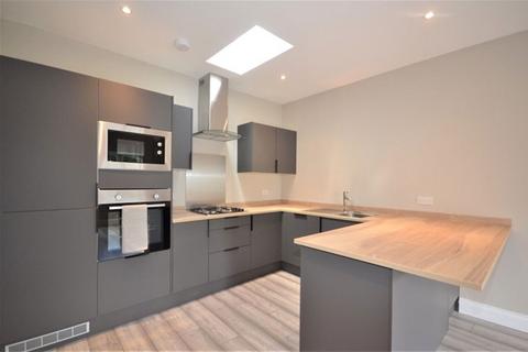 2 bedroom bungalow to rent, Fensome Close, Hemel Hempstead