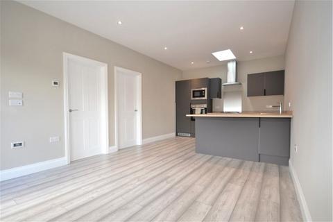 2 bedroom bungalow to rent, Fensome Close, Hemel Hempstead
