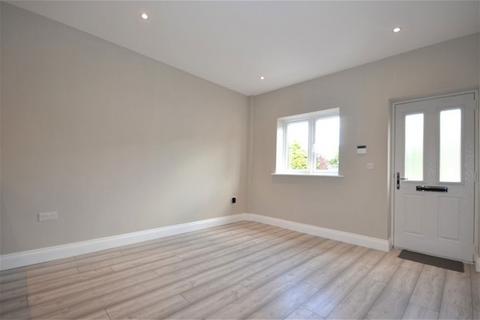 2 bedroom bungalow to rent, Fensome Close, Hemel Hempstead