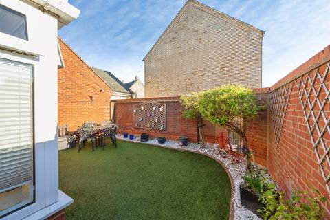 4 bedroom detached house for sale, Partridge Road, Leighton Buzzard