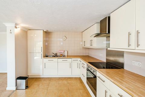 1 bedroom flat for sale, Brighton Road, Lancing, West Sussex, BN15