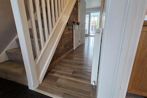 4 bedroom detached house for sale, Grove Avenue, Winsford