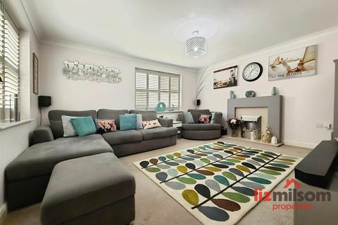 4 bedroom detached house for sale, Bretby Heights, Swadlincote DE11