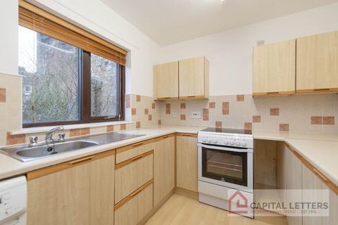 undefined, Wallace Court, Stirling FK8