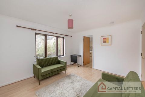 undefined, Wallace Court, Stirling FK8