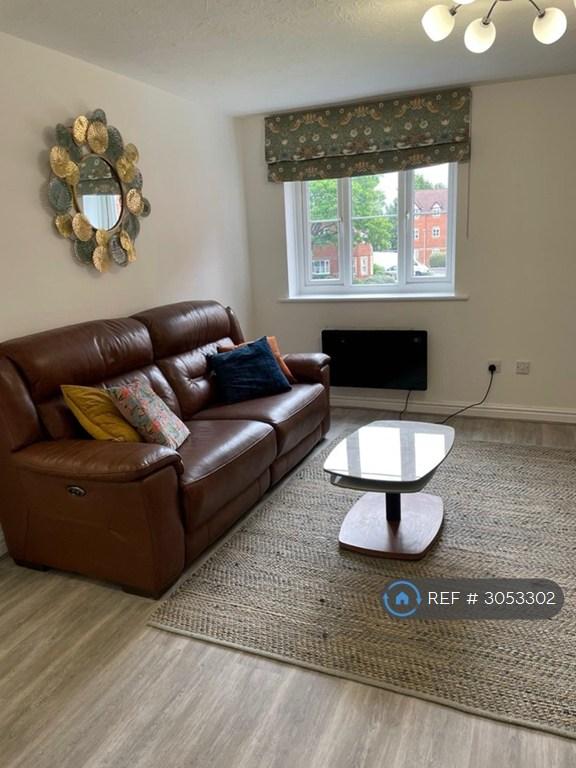 Apartment in Reading - View 2