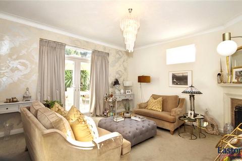4 bedroom detached house for sale, Chapel Way, Surrey KT18