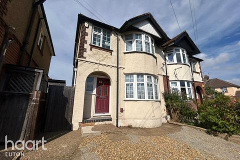 3 bedroom semi-detached house to rent, Taunton Avenue, Luton