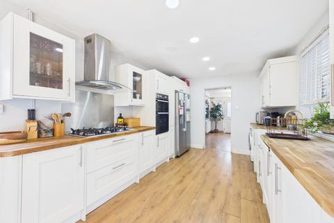 4 bedroom semi-detached house for sale, Bromley, Kent BR1