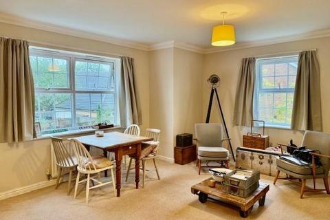 2 bedroom flat to rent, Homersham, Canterbury