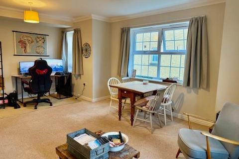 2 bedroom flat to rent, Homersham, Canterbury