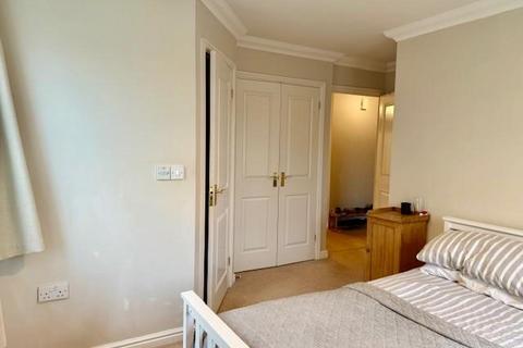 2 bedroom flat to rent, Homersham, Canterbury