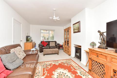 4 bedroom end of terrace house for sale, Fostall Road, Faversham ME13