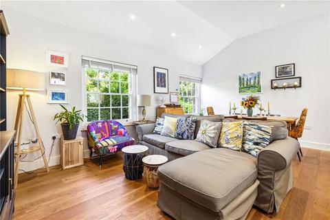 2 bedroom flat for sale, Railway Side, Barnes SW13