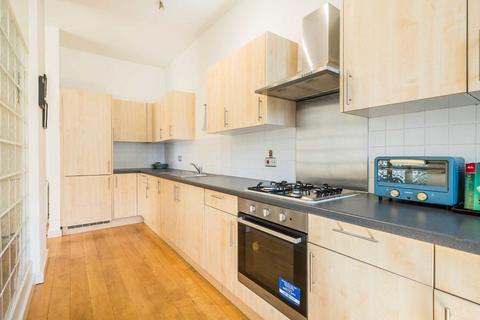 2 bedroom flat to rent, Commercial Street, London E1