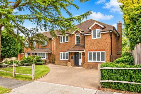undefined, Heights Close, Banstead