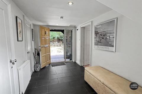 3 bedroom detached house for sale, Broomy Hill, Hereford, HR4